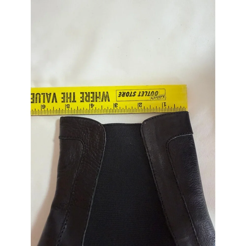 Born Crown Kola Black Leather Heeled Chelsea Ankle Boots Size 11